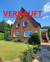 VERKAUFT: Einfamilienhaus mit Einliegerwohnung und separatem Baugrundstück in beliebter Lage von Klecken