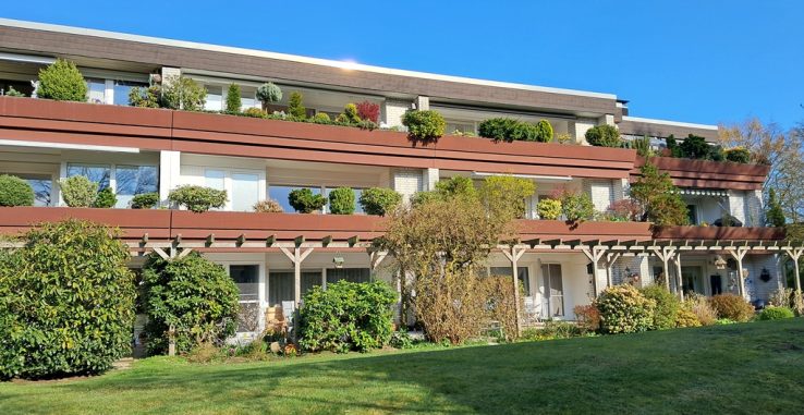 Charmante, helle Eigentumswohnung mit großem Balkon in Hittfeld